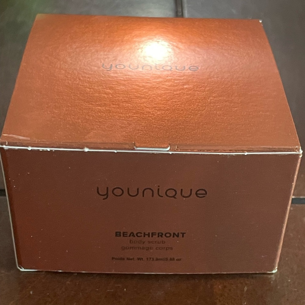 NWT Younique body scrub